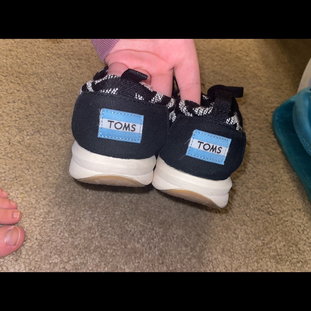 Toms Tennis Shoes Gem